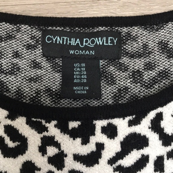 NWT-Soft! Cynthia Rowley Curve Sweater, 1X - Picture 4 of 6
